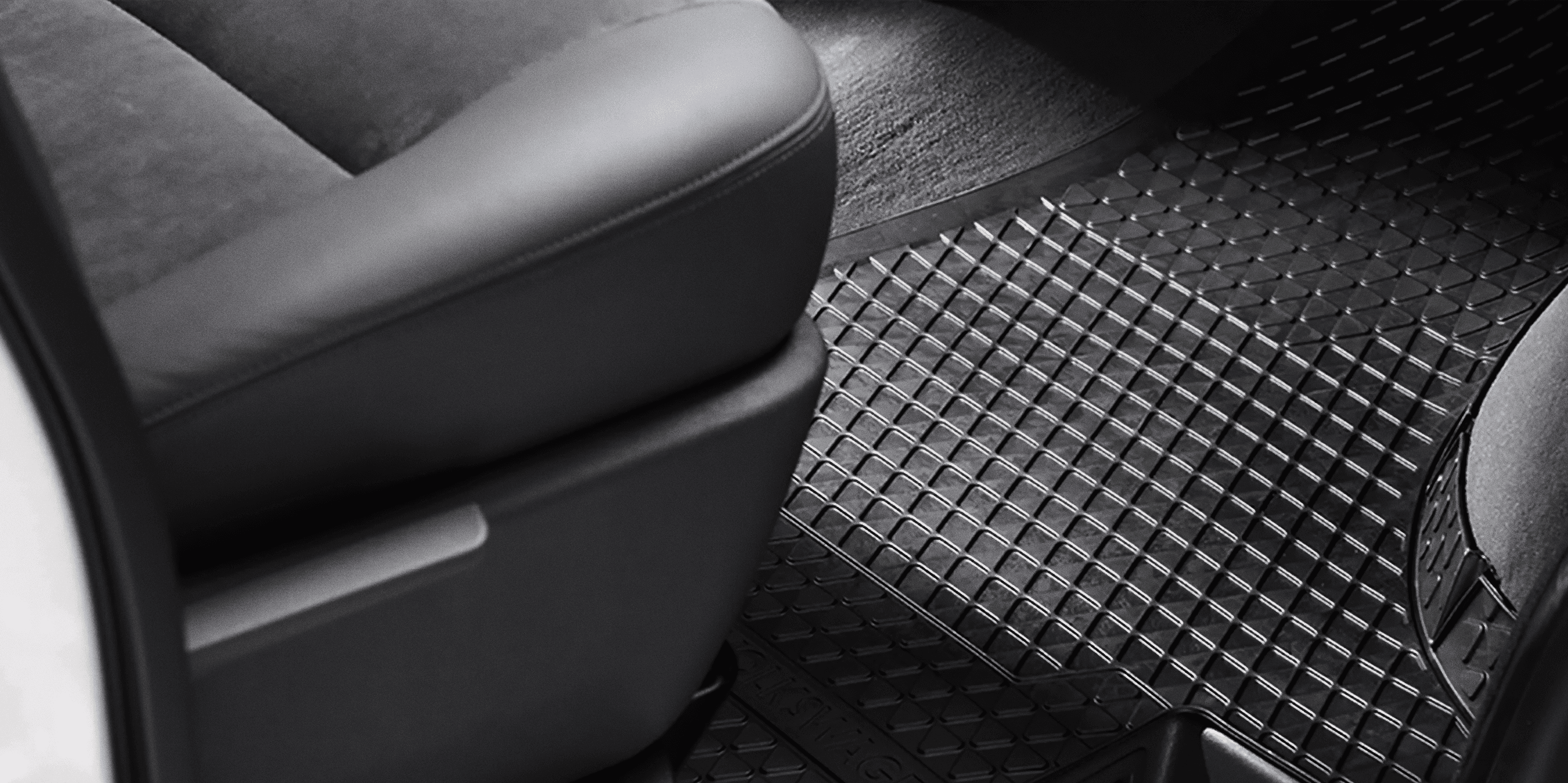 Nowoczesny pojazd elektryczny w ruchu.1